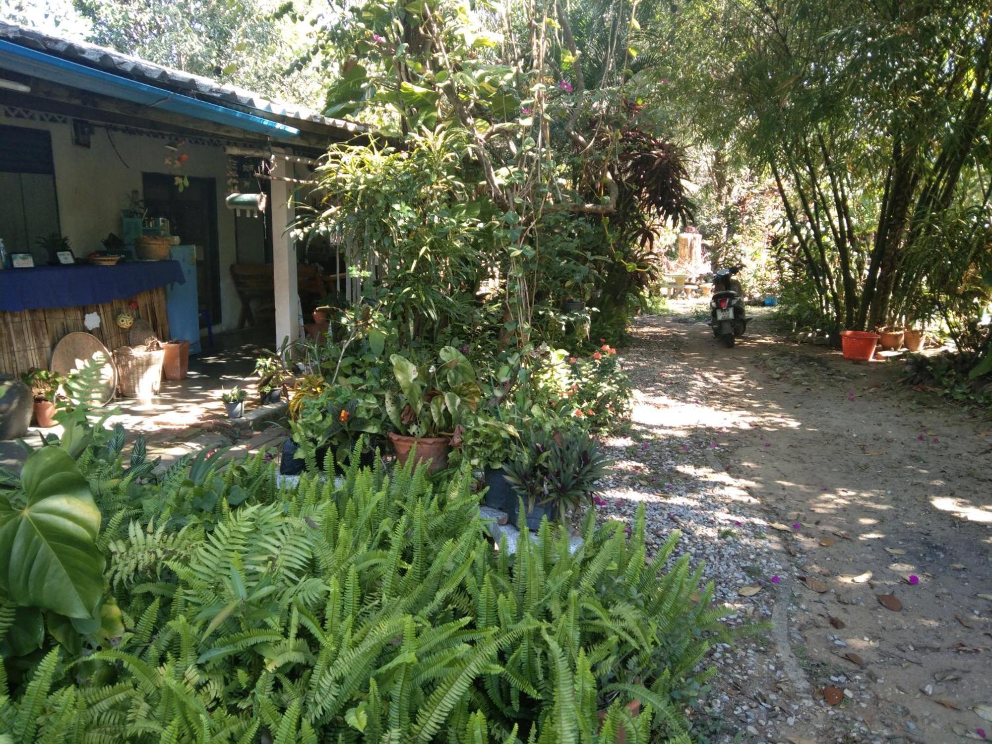 Grandma'S Home Sangkhlaburi Kültér fotó